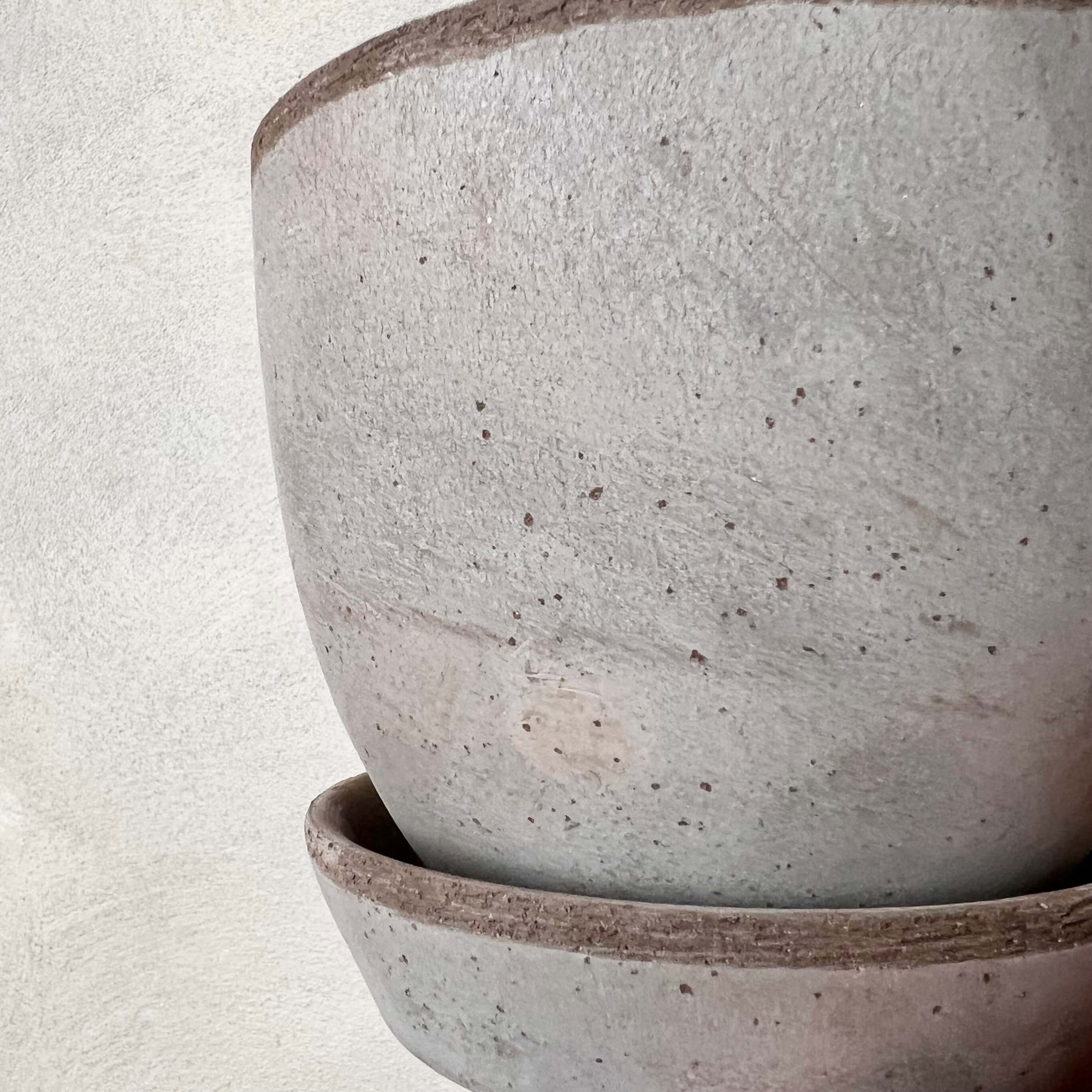 Vaso OLY /terracotta grigia