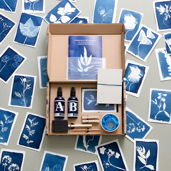 Crea stampe botaniche/ Cyanotype Kit – DIY