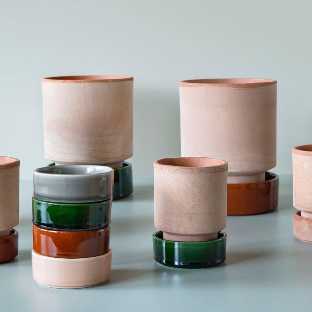 Vaso alto in terracotta smaltata verde petrolio svasato alla base