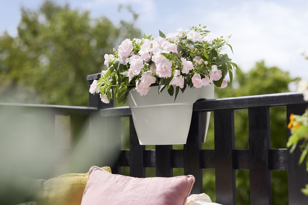 vibia campana flower bridge silky white 5