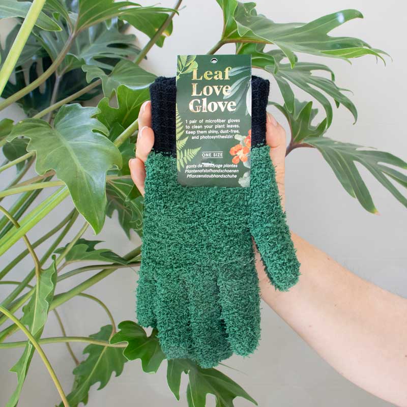 leaf-love-glove-botanopia-dusting-gloves-for-plants